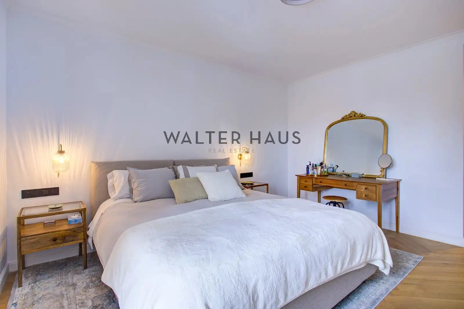 Habitación de Piso en venta en Barcelona con Aire acondicionado, Calefacción y Terraza