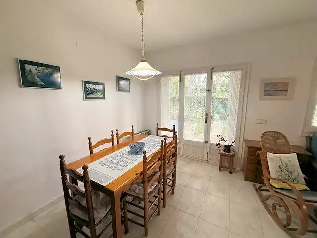 Menjador de Casa o xalet en venda en L'Escala amb Aire condicionat, Calefacció i Terrassa