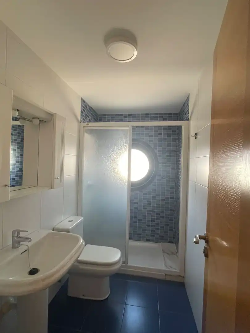 Bathroom of Flat for rent in Moraña, Pontevedra