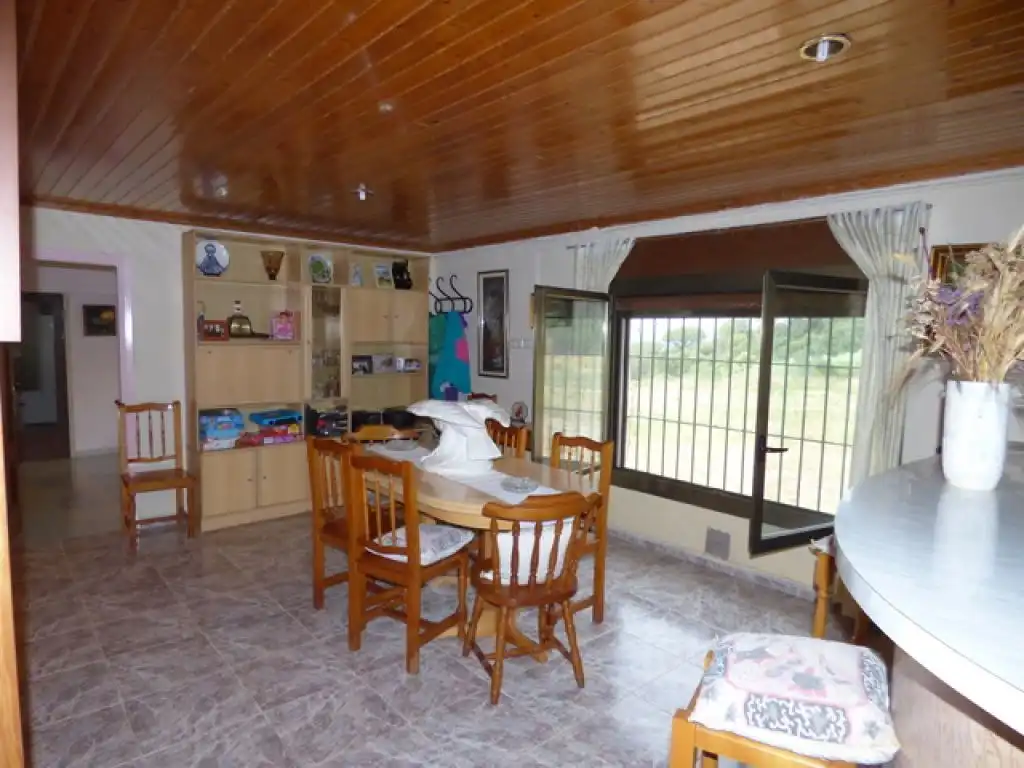Comedor de Finca rústica en venta en Palafolls