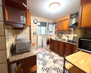 Kitchen of Flat for sale in  Valencia Capital  with Air Conditioner and Balcony