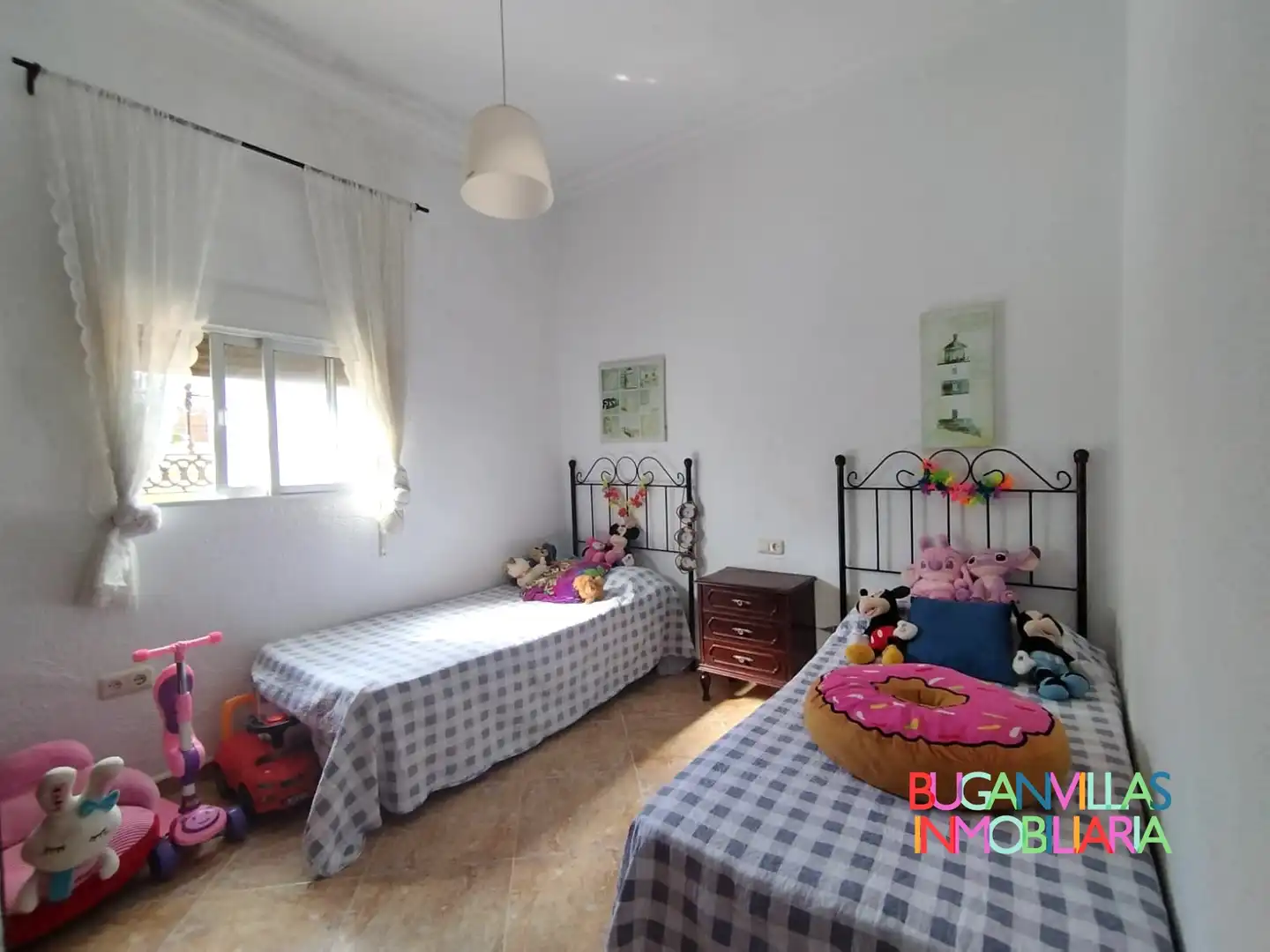 Habitación de Casa adosada en venta en Lepe con Trastero y Amueblado