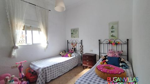 Foto 4 de Casa adosada en venta en Calle Colón, Lepe, Huelva