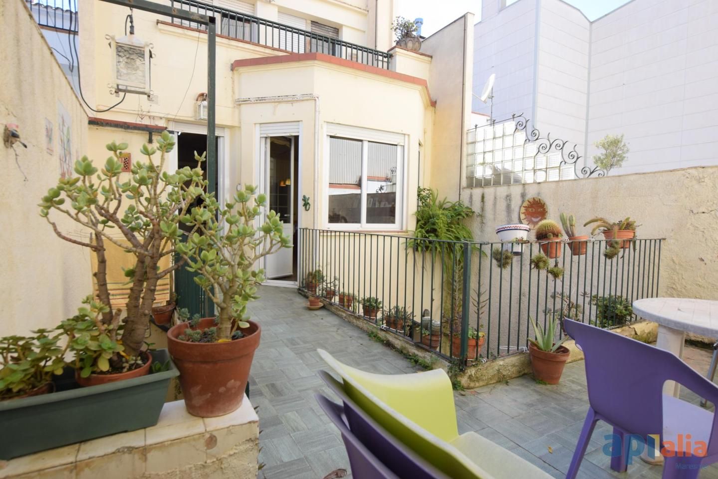 Terrassa de Casa o xalet en venda en Mataró amb Calefacció, Jardí privat i Terrassa