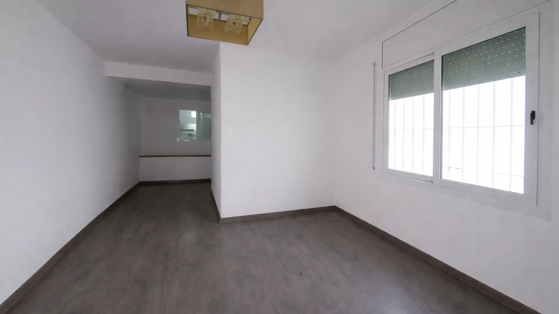 Schlafzimmer von Einfamilien-Reihenhaus zum Verkauf in El Masnou mit Terrasse und Ofen