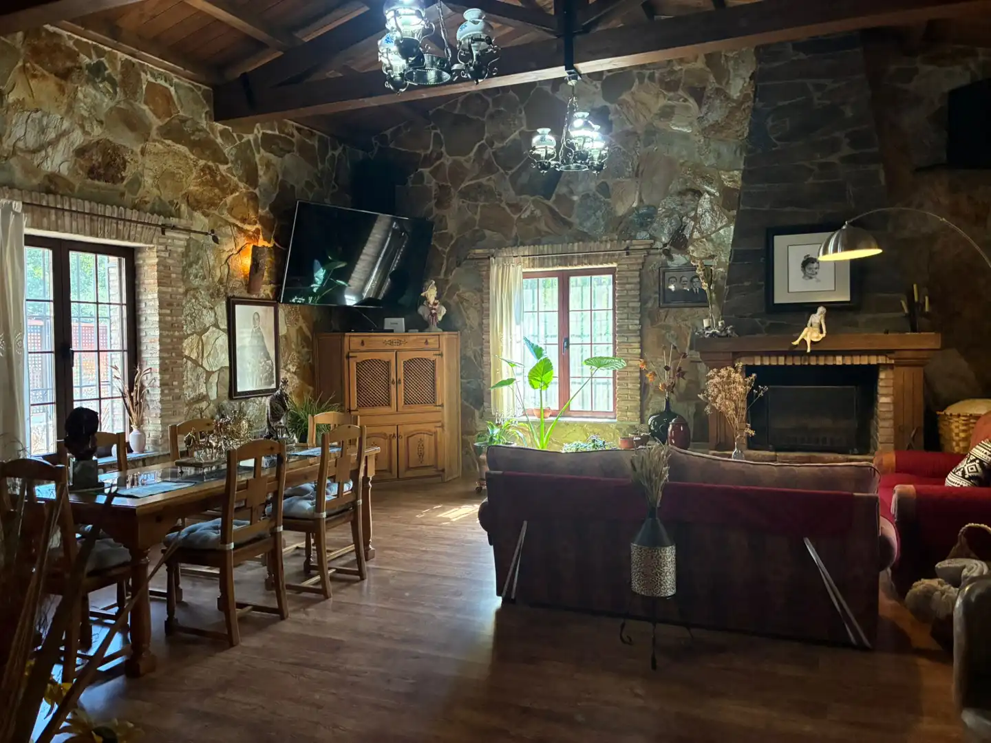 Comedor de Finca rústica en venta en Cabezuela del Valle con Calefacción, Jardín privado y Terraza