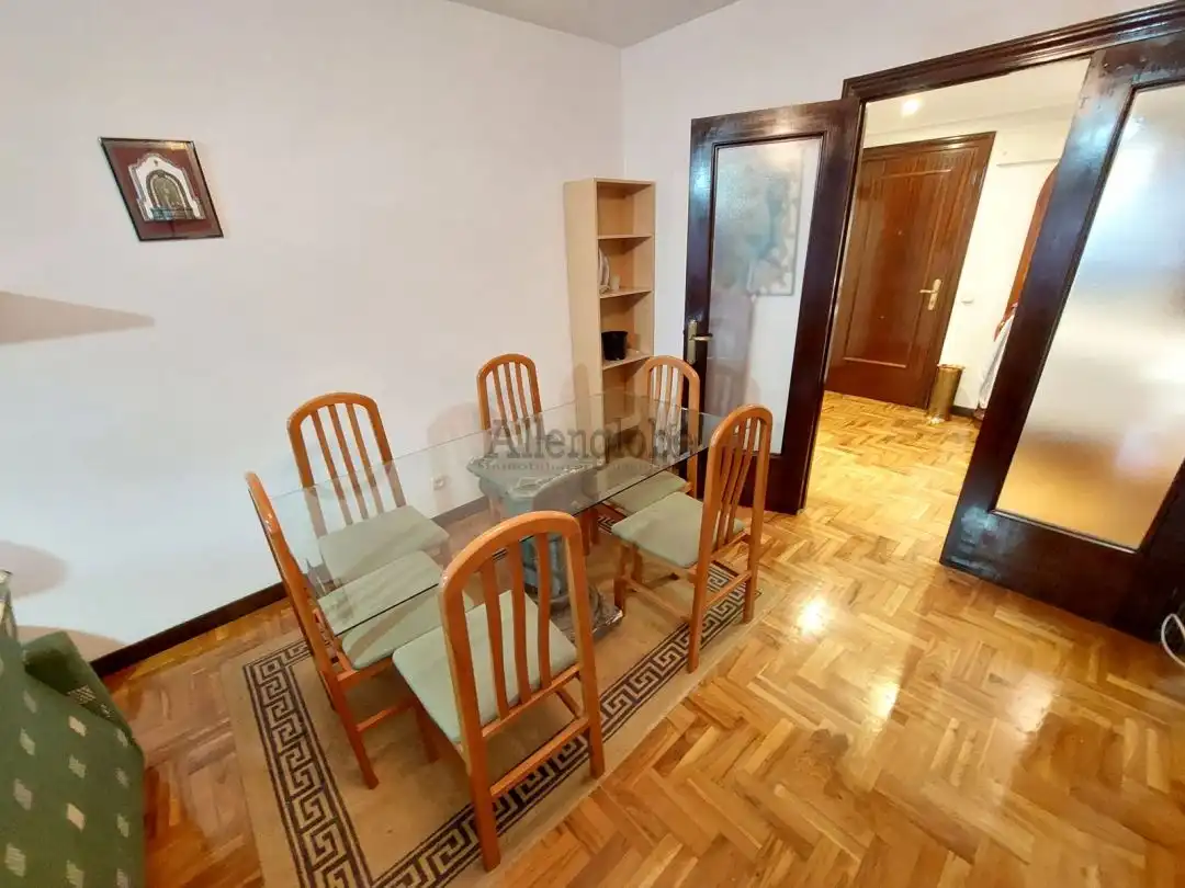 Dining room of Flat for rent in Oviedo   with Heating