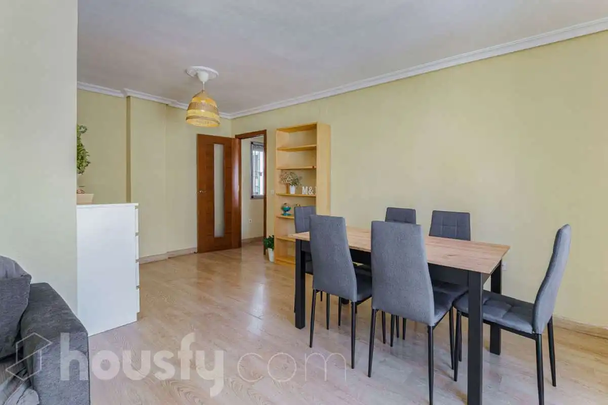 Flat with lift for sale in Calle Linde ., imagen 4