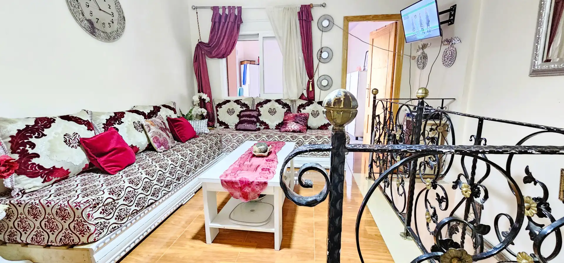 Sala de estar de Casa adosada en venta en Totana con Terraza, Trastero y Amueblado