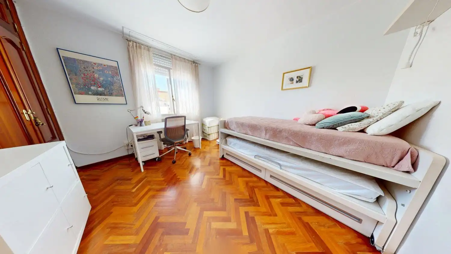Bedroom of Flat for sale in Sevilla  with Air Conditioner and Terrace