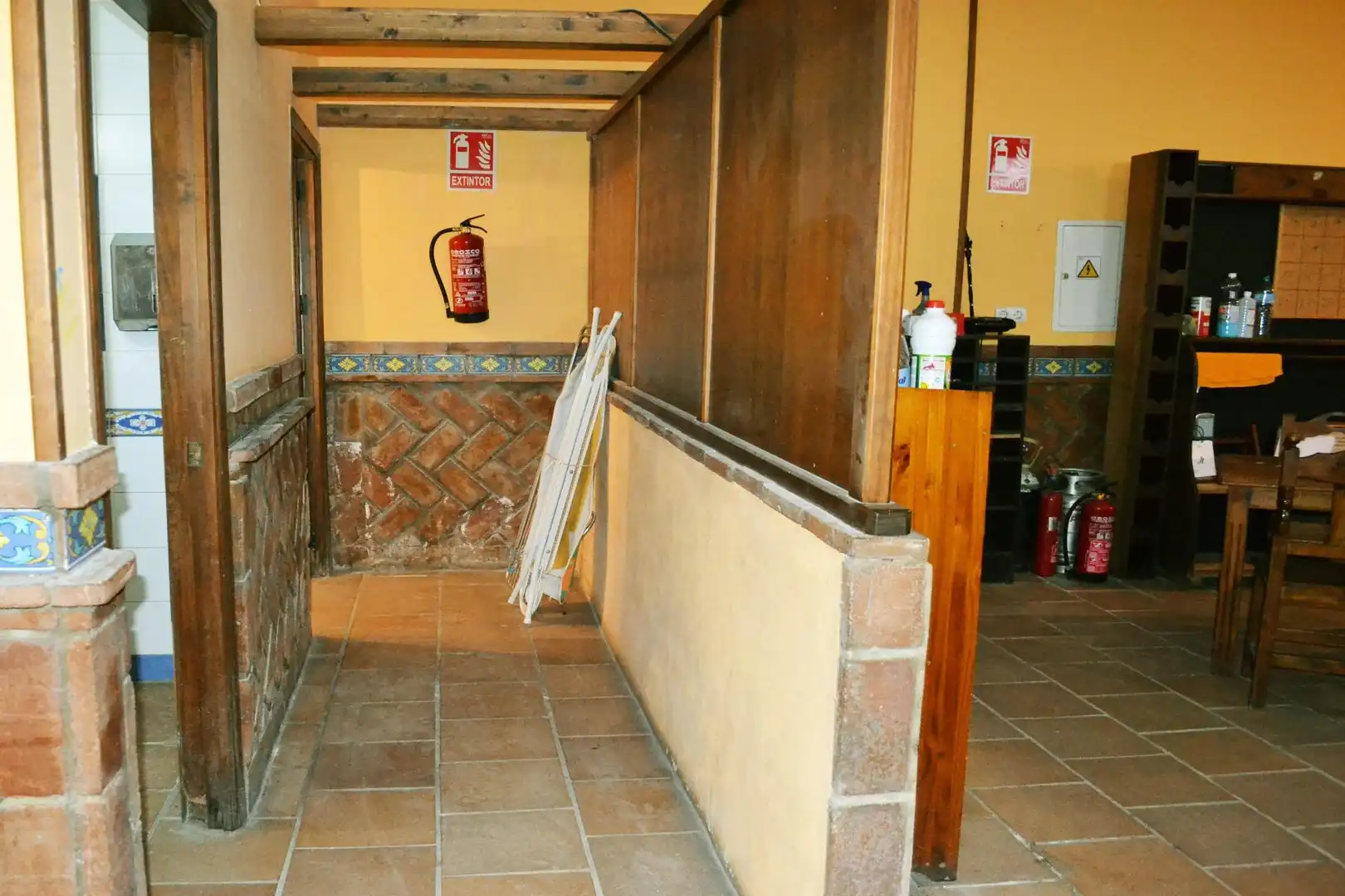 Local de alquiler en Algeciras con Aire acondicionado y Amueblado