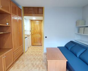 Bedroom of Study to rent in  Madrid Capital  with Air Conditioner, Furnished and Washing machine