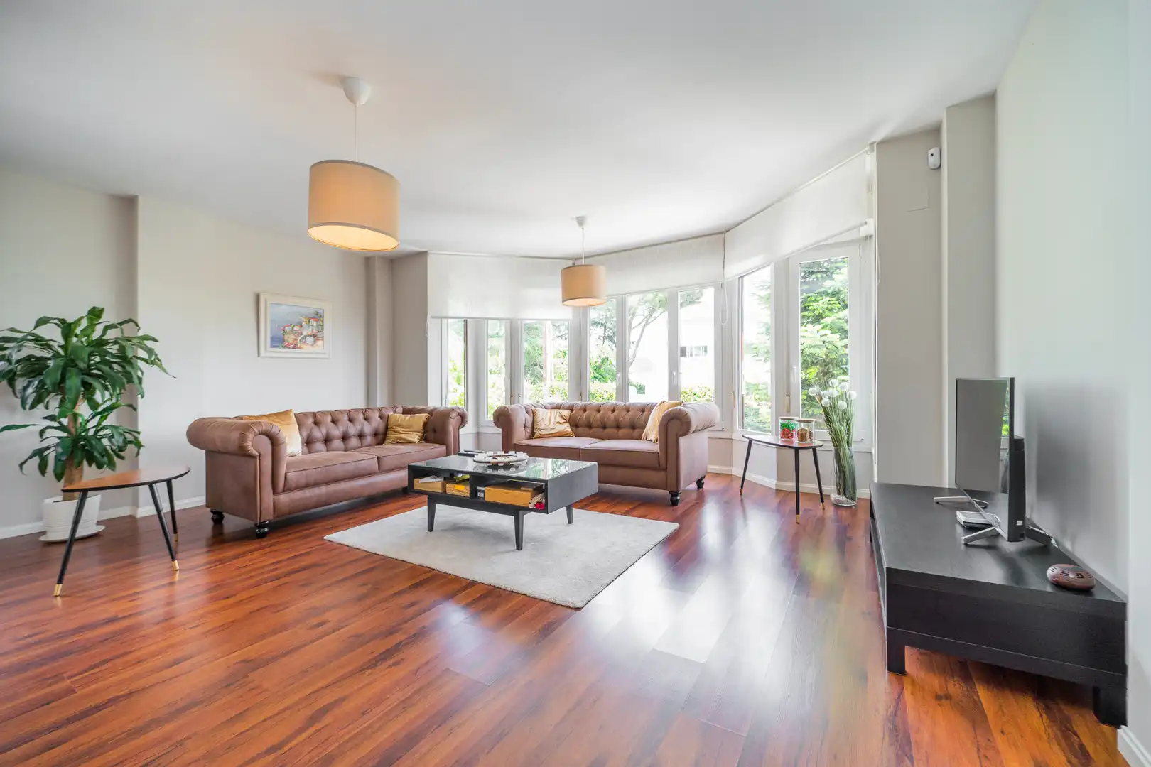 Sala de estar de Casa adosada en venta en Las Rozas de Madrid con Aire acondicionado, Calefacción y Jardín privado