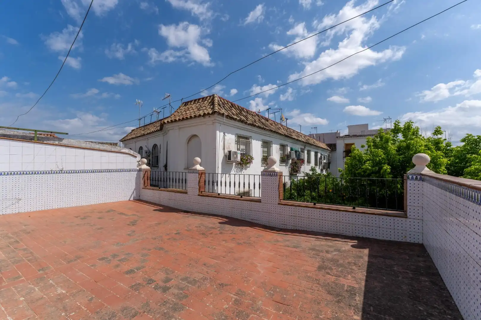 Vista exterior de Casa o chalet en venta en Córdoba con Aire acondicionado, Terraza y Balcón