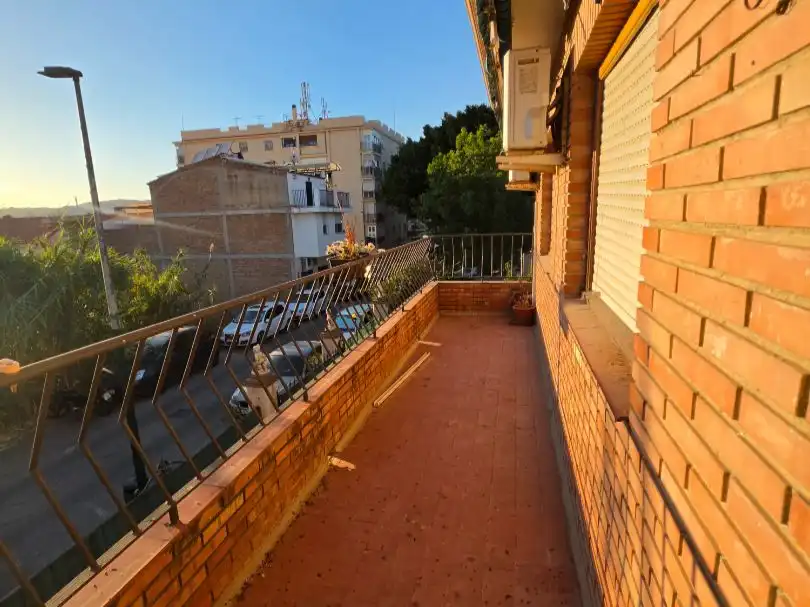 Vista exterior de Casa o xalet en venda en Málaga Capital amb Aire condicionat, Terrassa i Balcó