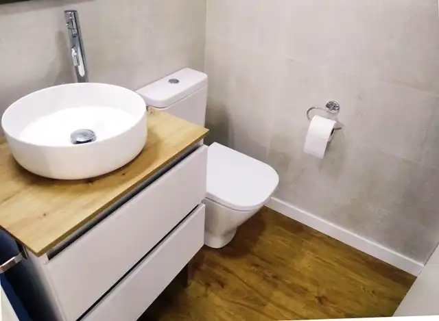 Baño de Apartamento de alquiler en El Campello con Aire acondicionado, Terraza y Amueblado