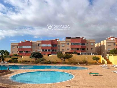 Vista exterior de Pis en venda en Adeje amb Terrassa, Piscina i Piscina comunitària