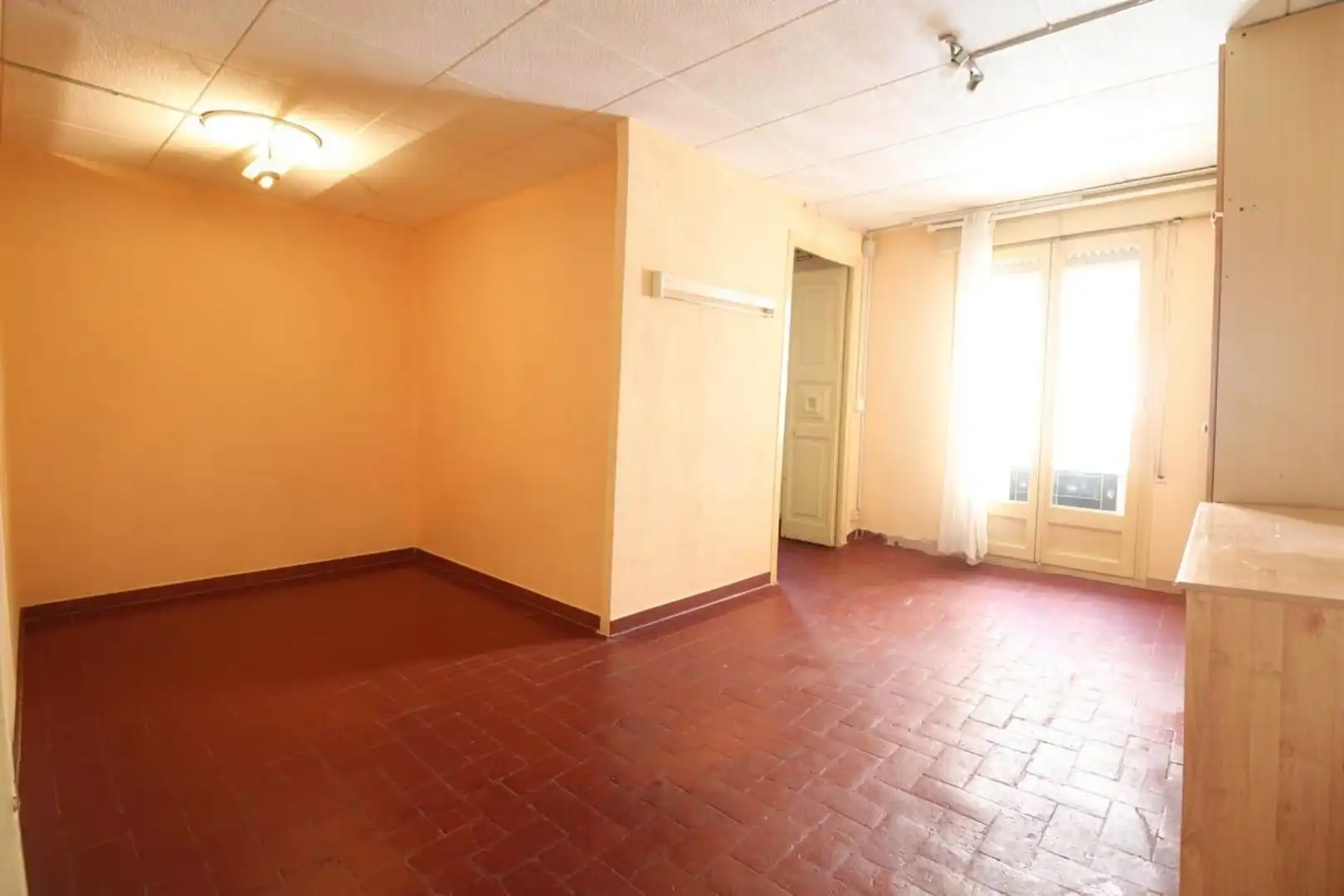Sala de estar de Casa adosada en venta en Barcelona con Aire acondicionado y Terraza