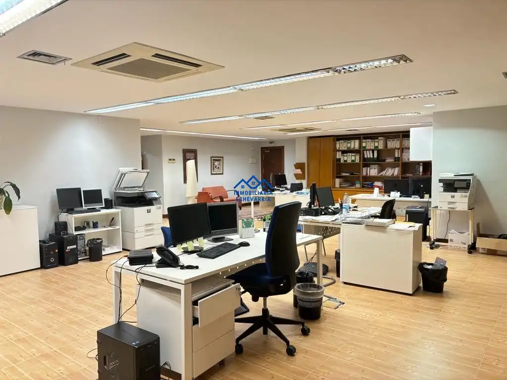 Office space with lift for sale in Las Arenas, imagen 3