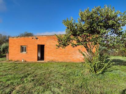 Vista exterior de Casa o xalet en venda en Badajoz Capital amb Jardí privat