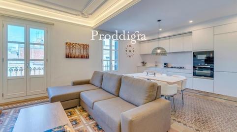 Foto 2 de Pis de lloguer a Gravina, El Raval, Barcelona