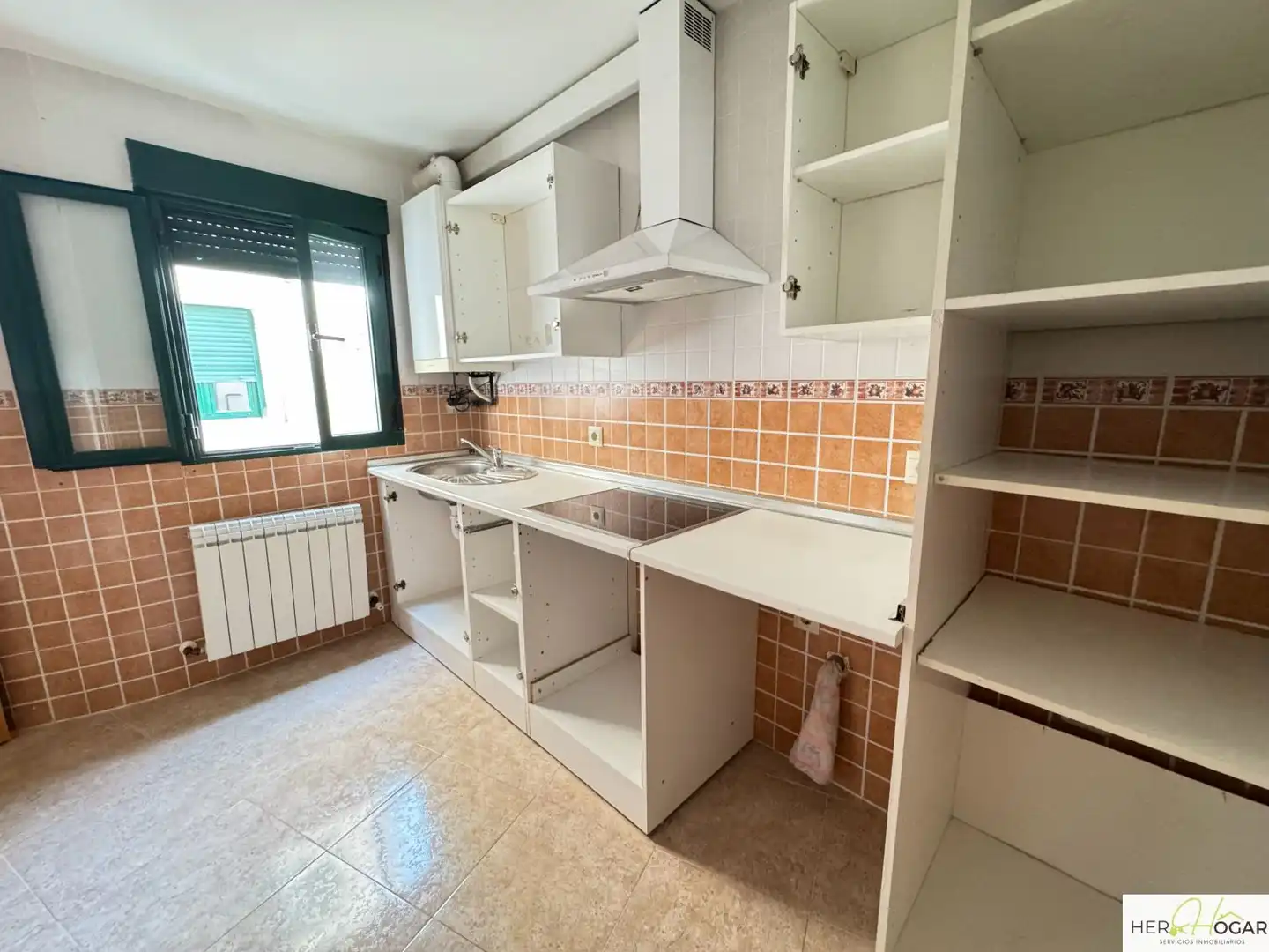 Kitchen of Flat for sale in Alameda de la Sagra  with Heating