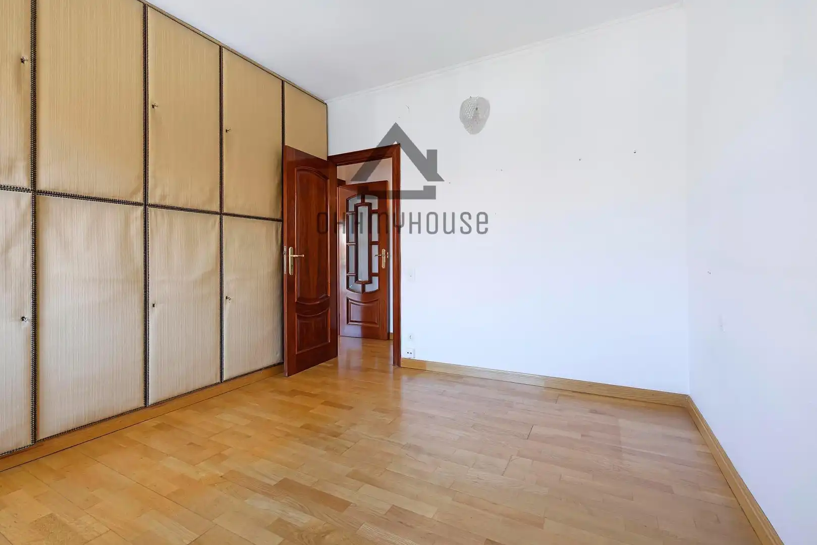 Dormitori de Apartament en venda en Barcelona amb Calefacció, Parquet i Terrassa