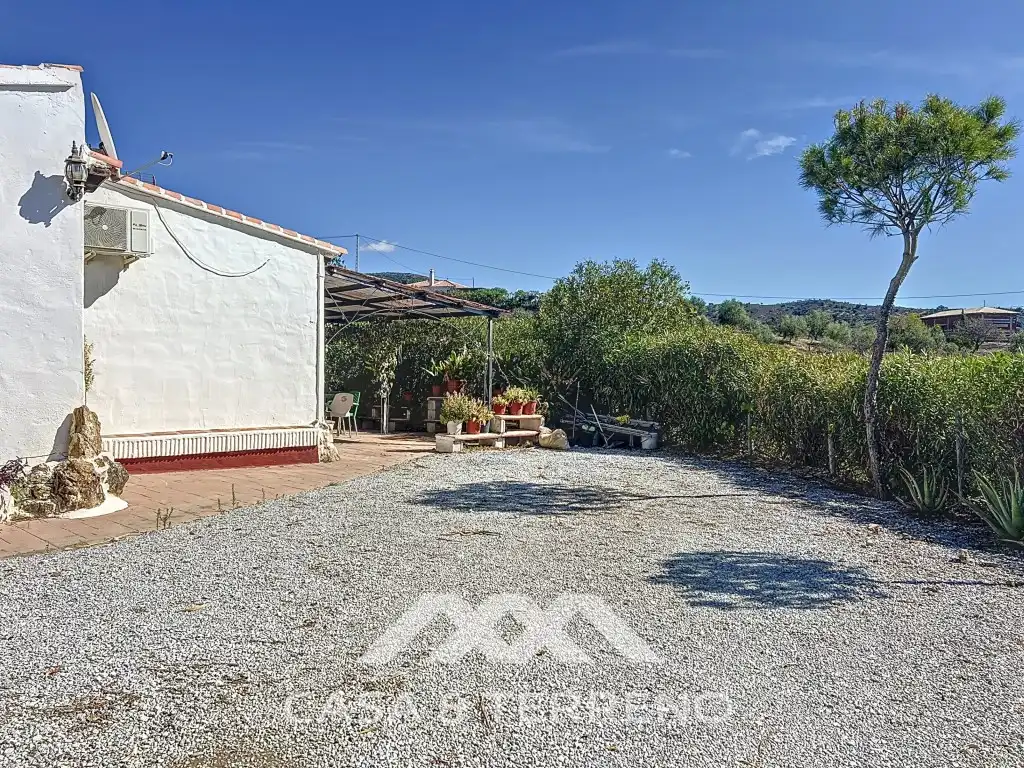 Houses for sale in Camino de Cuesta Bravo, Sedella