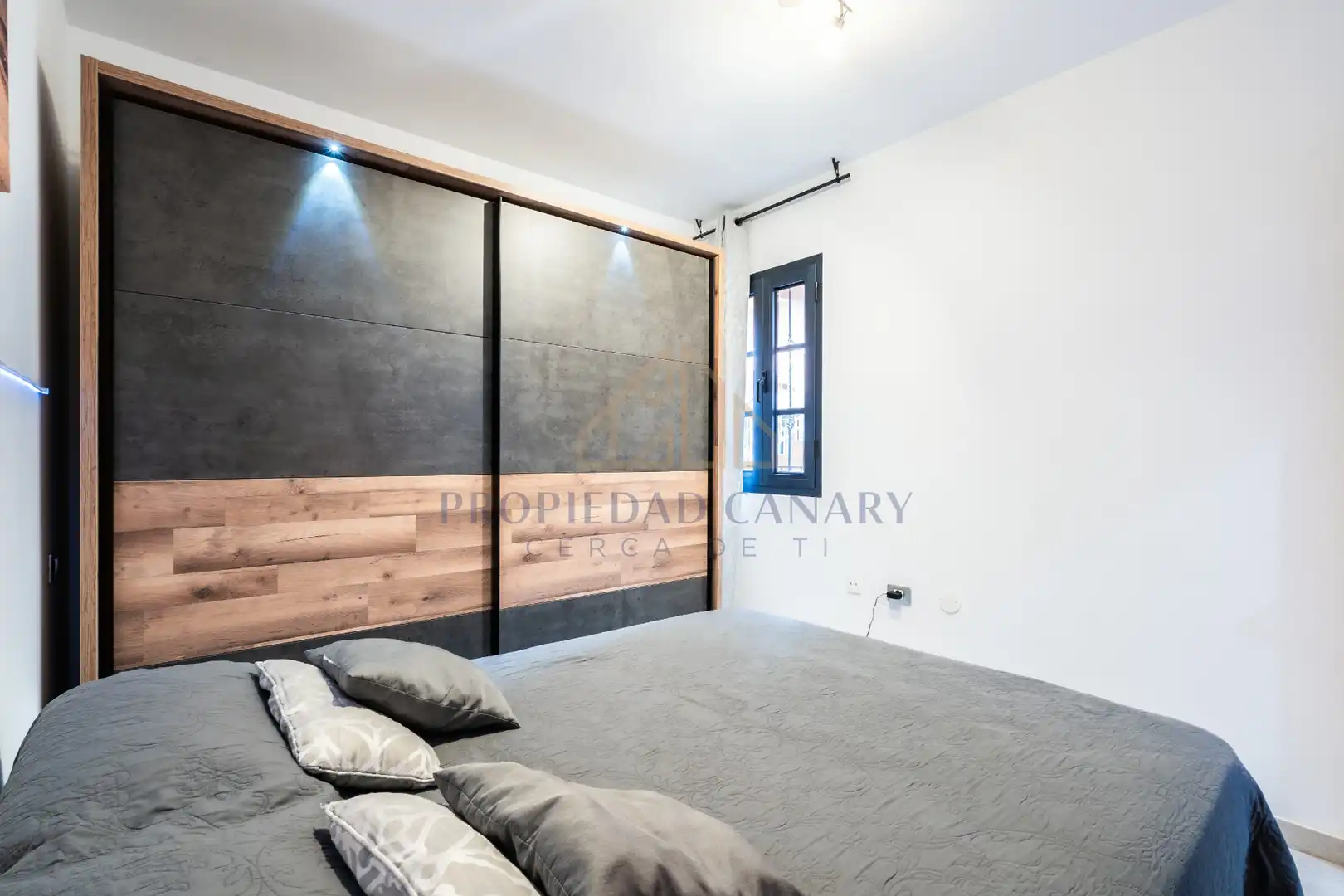 Bedroom of Flat for sale in Arona  with Air Conditioner, Terrace and Furnished