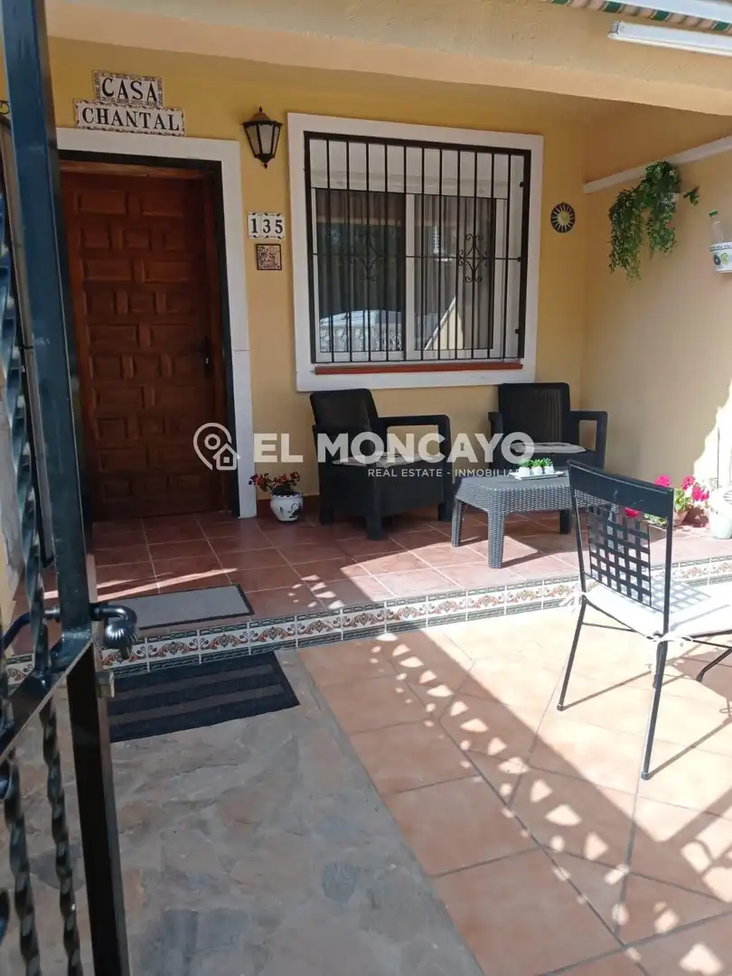 Casa o xalet en venda a Calle Calle los Mandarinos, San Miguel de Salinas
