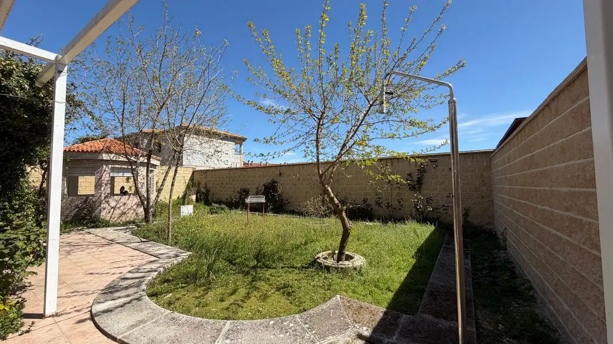Adossat amb terrassa en venda a Cedillo del Condado, imagen 27