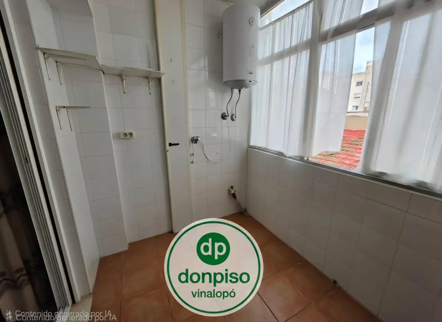 Appartement compact avec terrasse à vendre à Plaza Castelar - Mercado Central, imagen 11