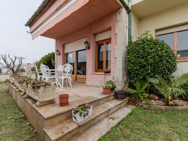 Chalet con balcón en venta en Carrer de Sant Llorenç