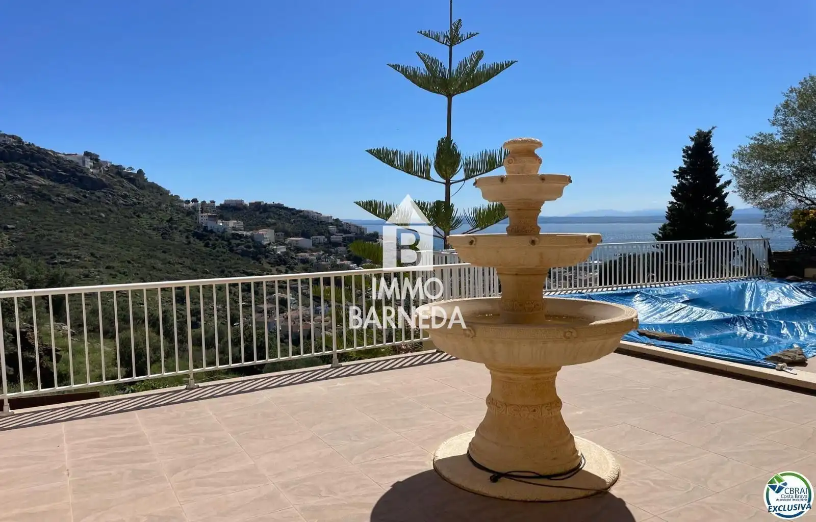 Vista exterior de Casa o xalet en venda en Roses amb Calefacció, Jardí privat i Terrassa