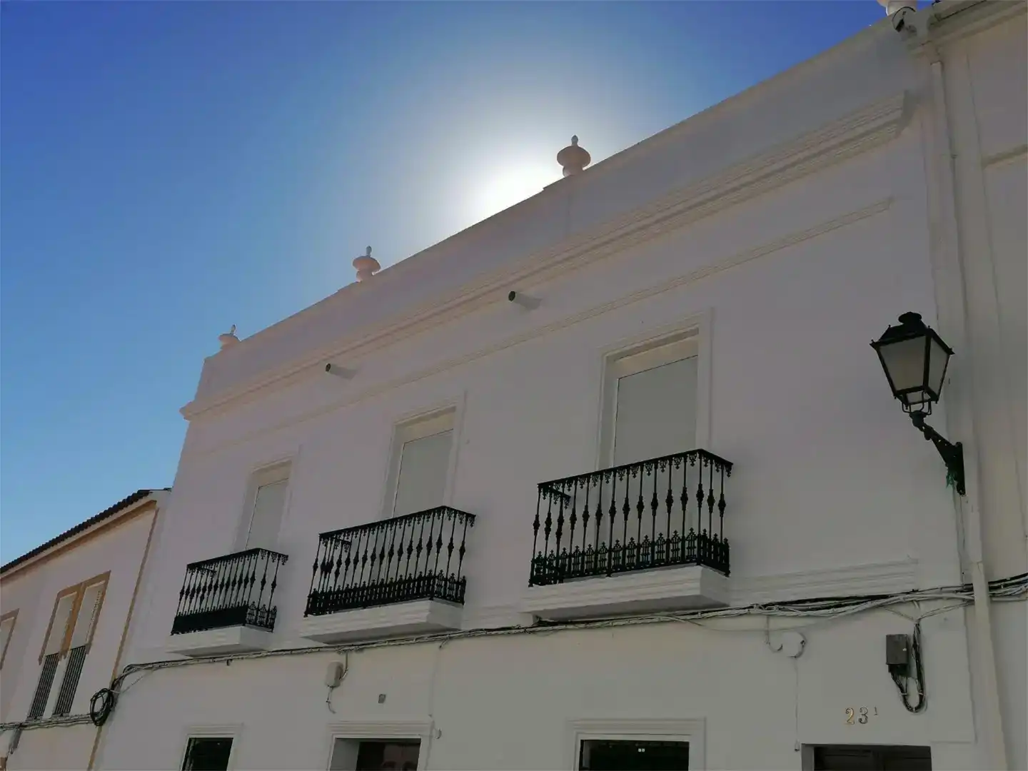Vista exterior de Pis en venda en Santa Olalla del Cala amb Traster, Moblat i Balcó