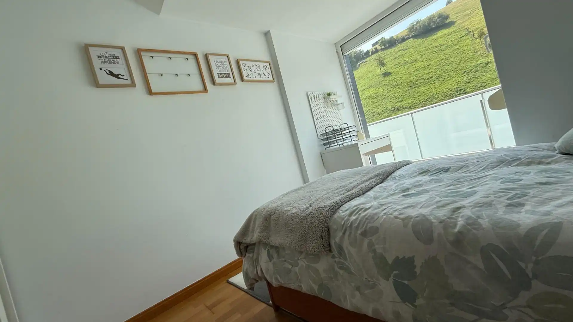 Schlafzimmer von Dachboden zum Verkauf in Val de San Vicente  mit Terrasse