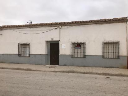 Exterior view of Single-family semi-detached for sale in Pedro Muñoz  with Terrace