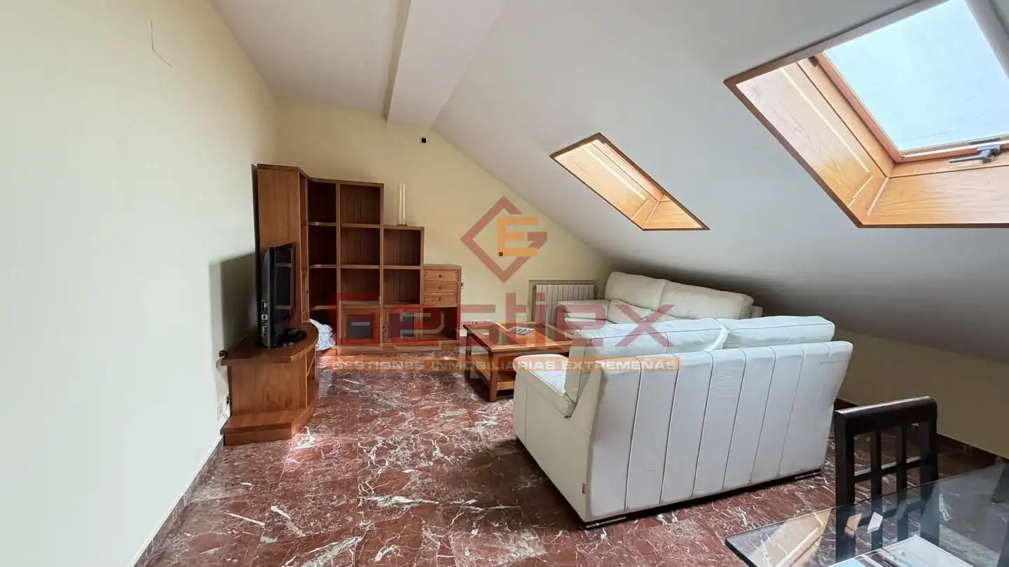 Wohnzimmer von Wohnung zur Miete in Almendralejo mit Möbliert