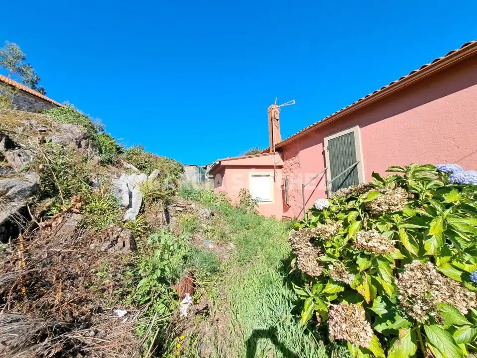 Houses for sale in Outes  with Furnished