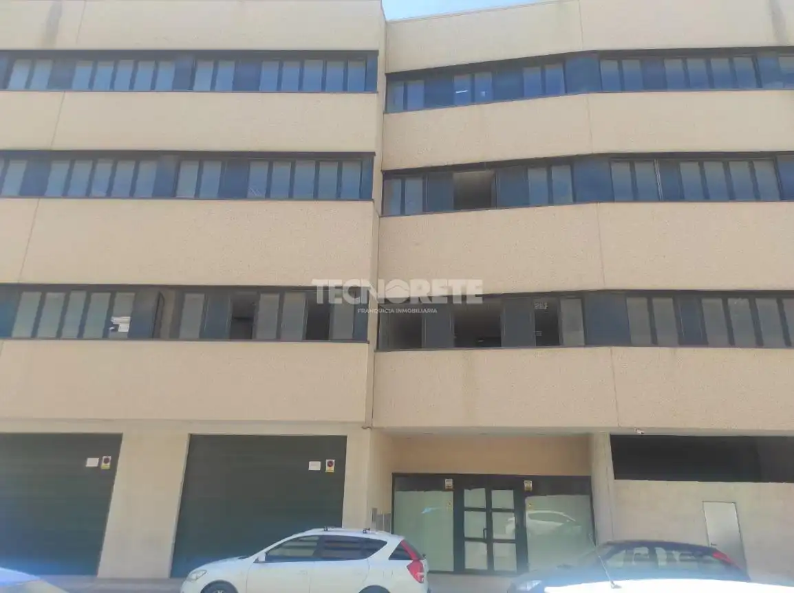 Vista exterior de Estudi en venda en Guadalajara