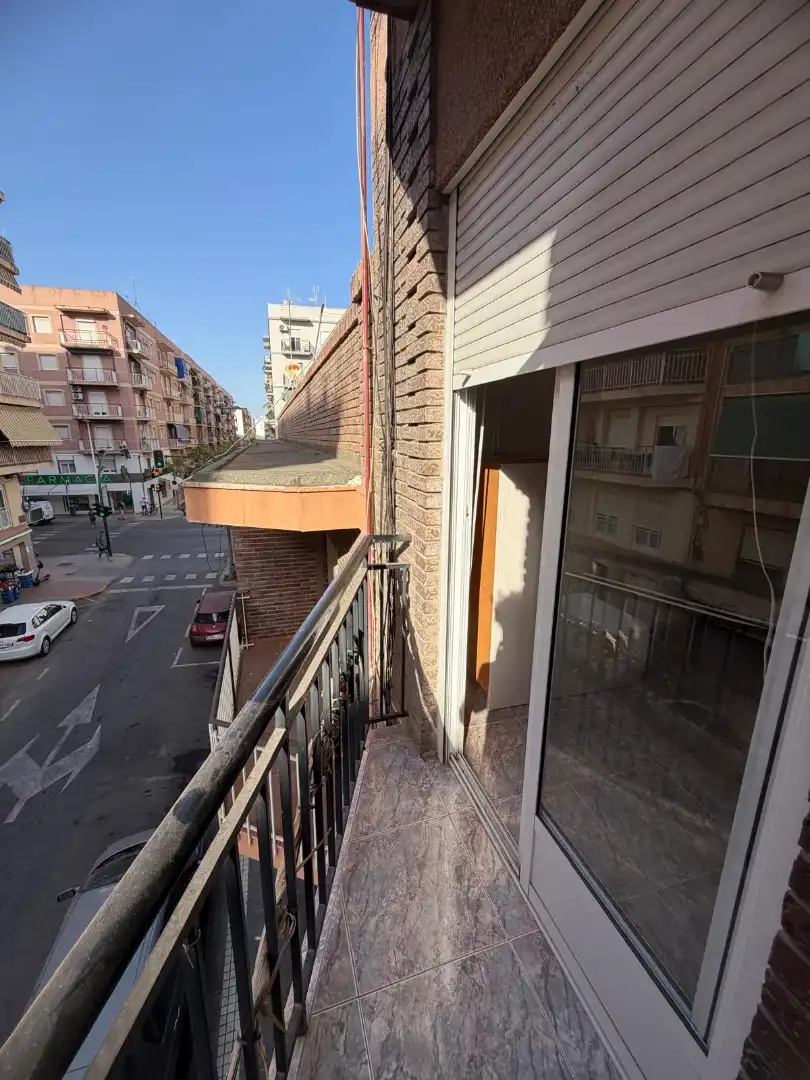 Terrassa de Pis de lloguer en Elche / Elx amb Aire condicionat, Moblat i Forn