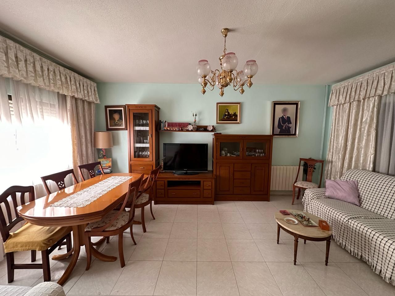 Sala de estar de Casa adosada en venta en Borox con Aire acondicionado, Calefacción y Jardín privado