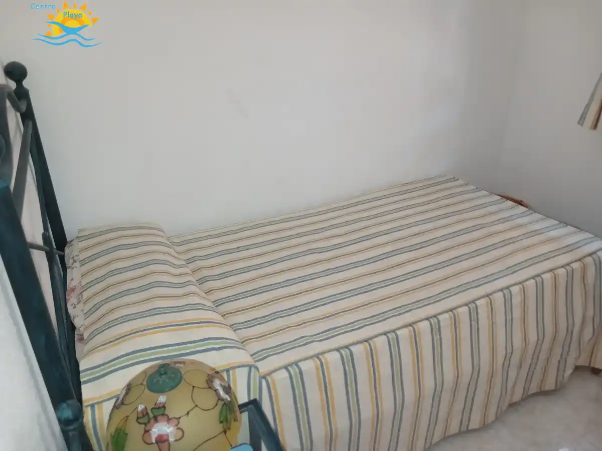 Dormitori de Apartament en venda en Moncofa amb Calefacció, Terrassa i Moblat