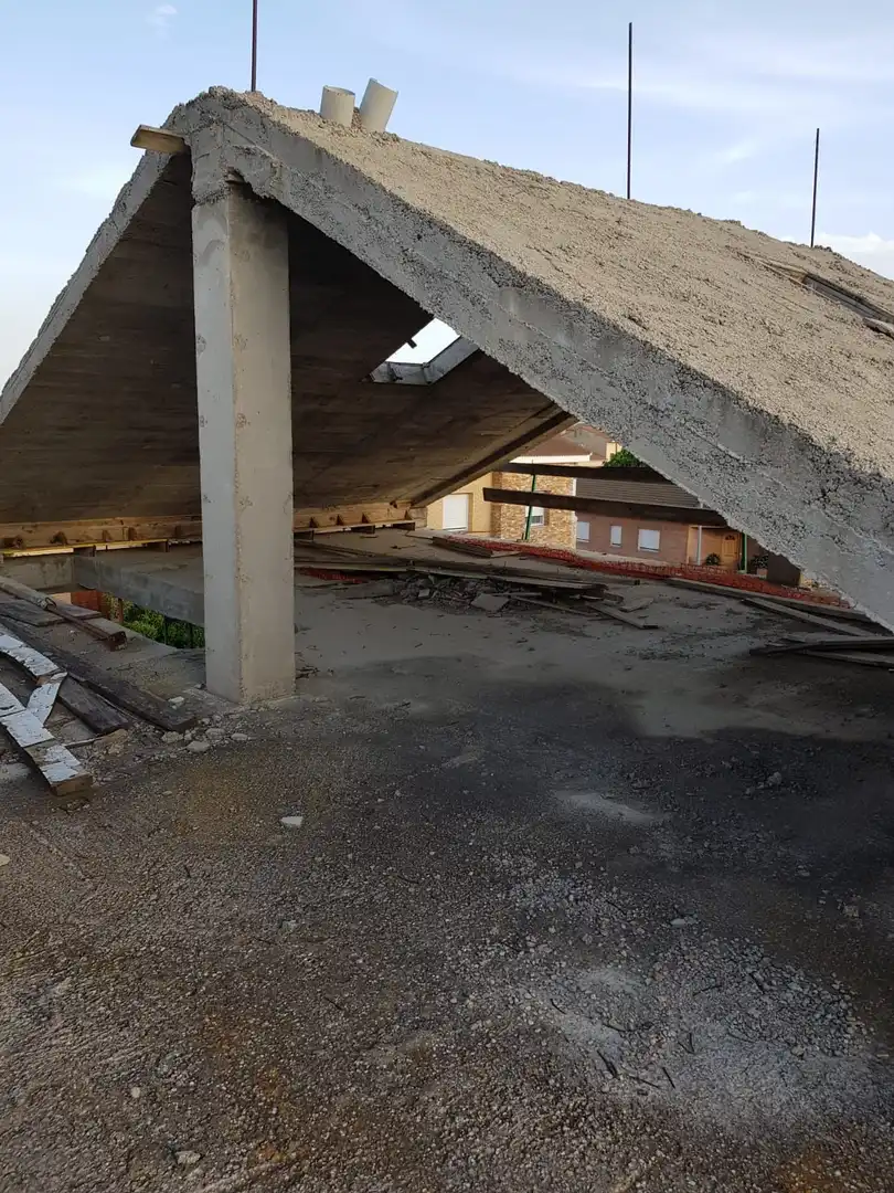 Parking de Casa o chalet en venta en Pastriz con Jardín privado