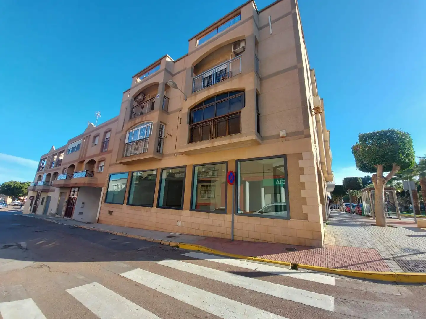 Local comercial en venda a El Ejido Ciudad