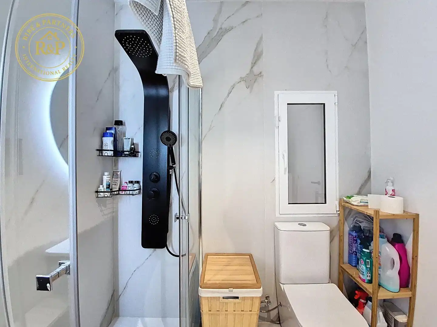 Bathroom of Flat for sale in Barcelona  with Air Conditioner, Parquet flooring and Alarm