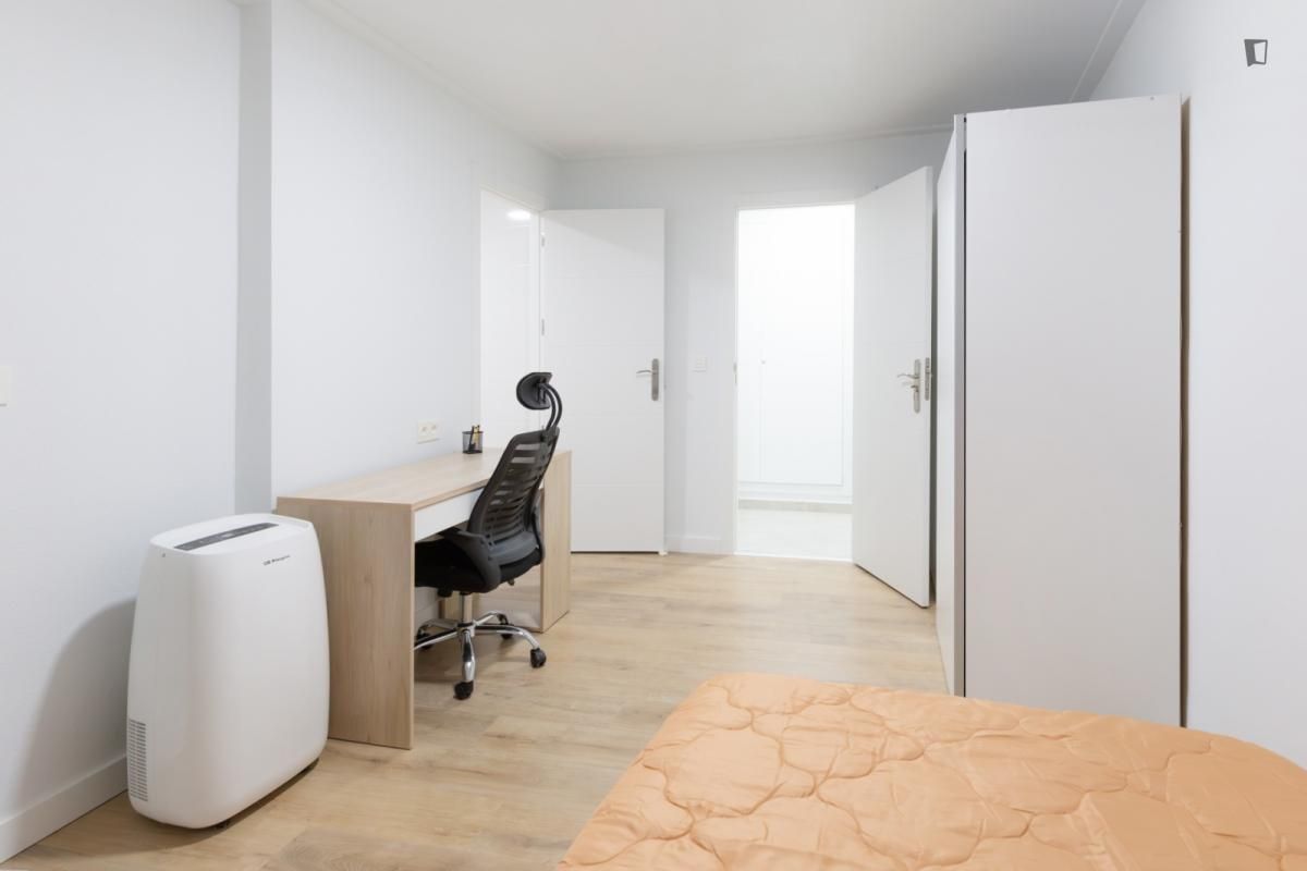 Bedroom of Apartment to share in Elche / Elx  with Air Conditioner, Heating and Furnished