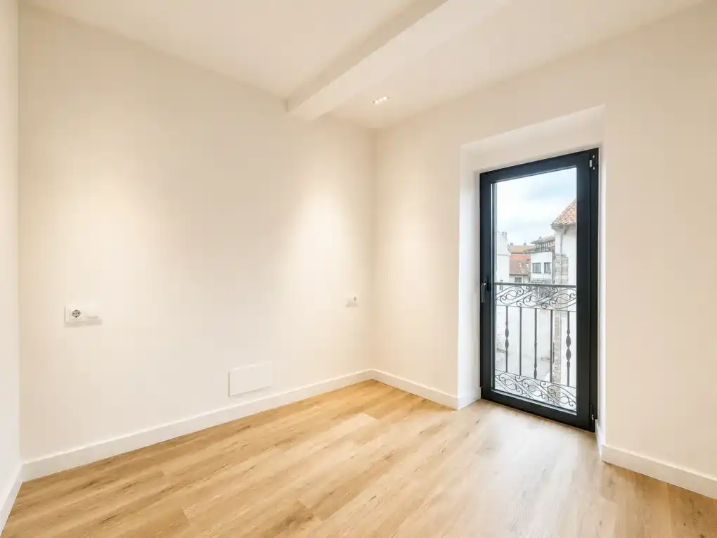 Terraza de Piso en venta en Llanes