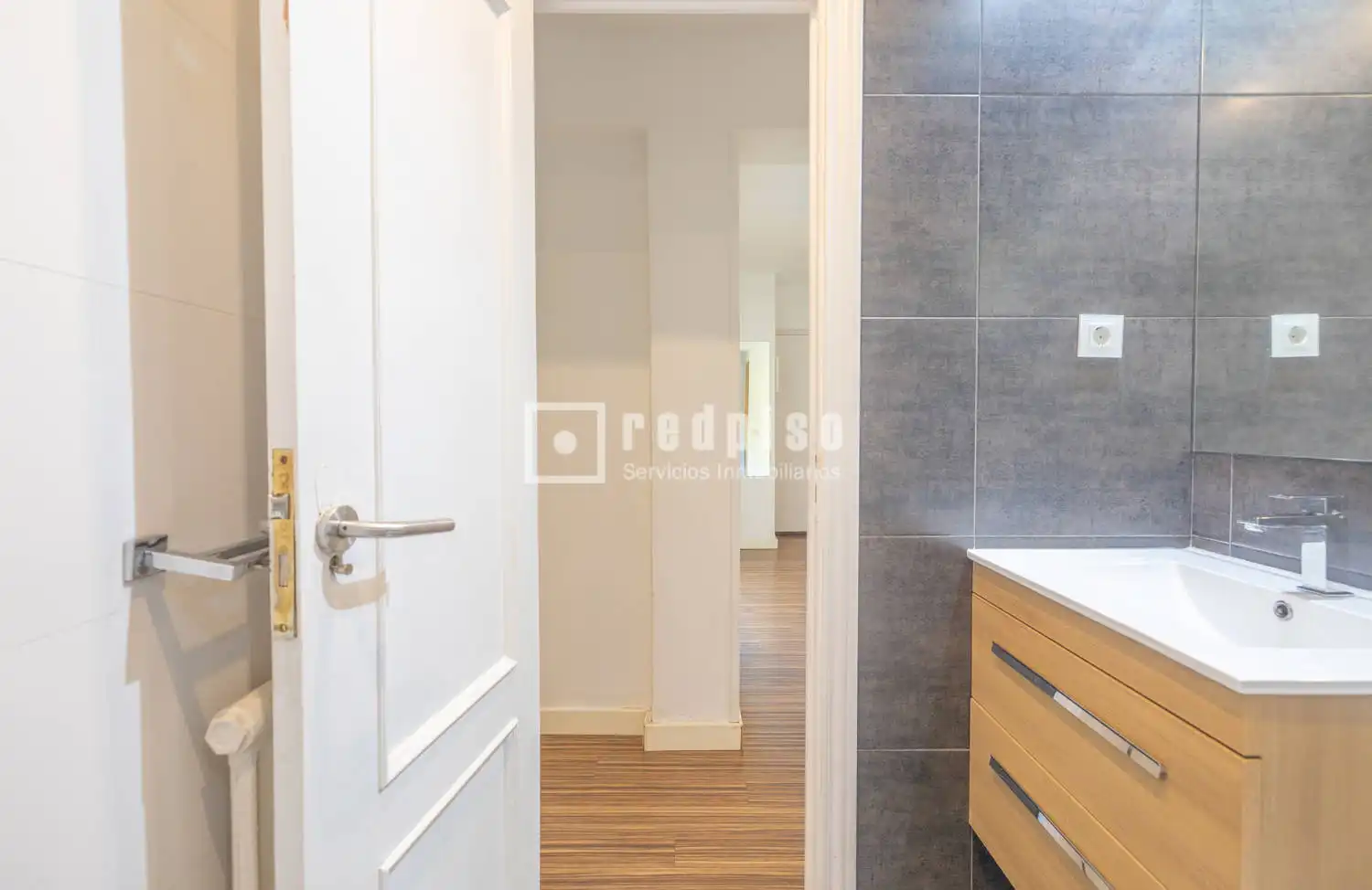 Badezimmer von Wohnung zum Verkauf in Madrid mit Heizung, Privatgarten und Abstellraum