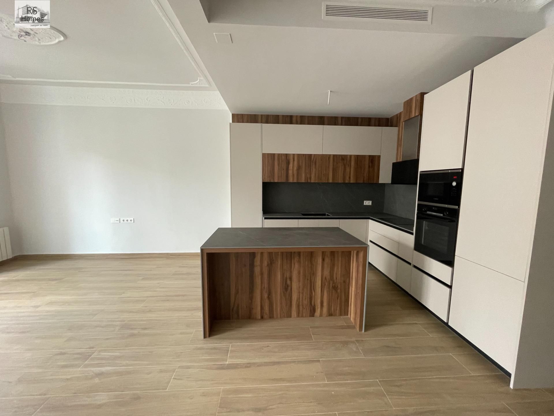 Cuina de Apartament en venda en  Valencia Capital amb Aire condicionat, Calefacció i Terrassa